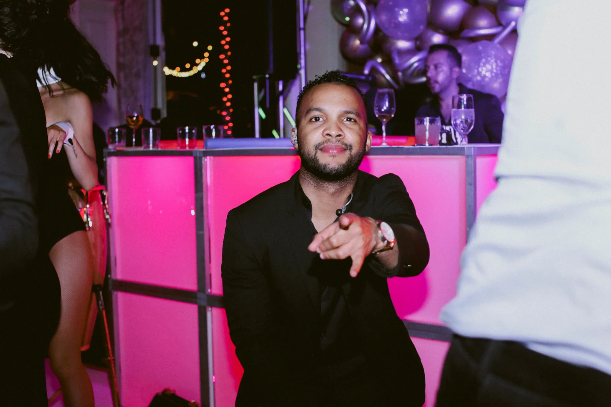 A DJ Live vocalist engaging the crowd.
