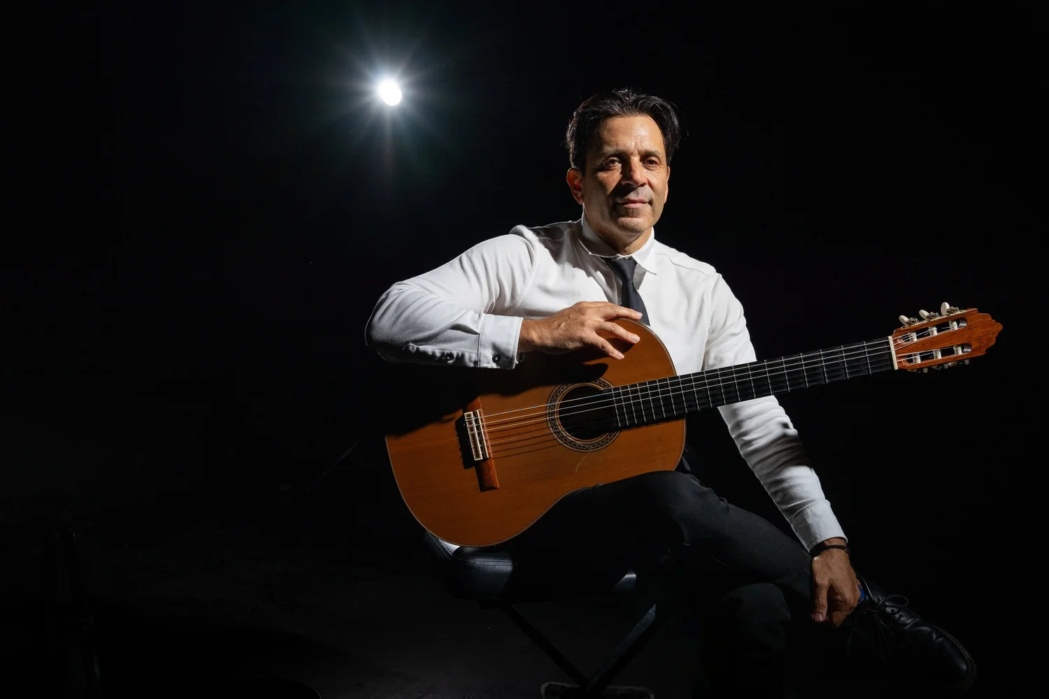 Guitar performing